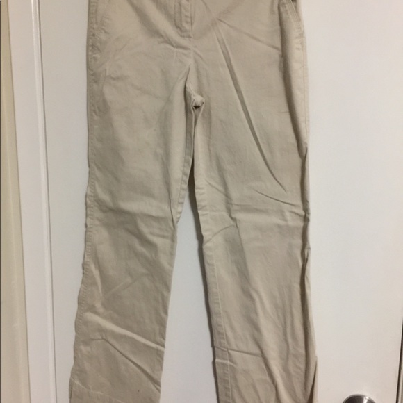 Woman’s pants - Picture 1 of 3